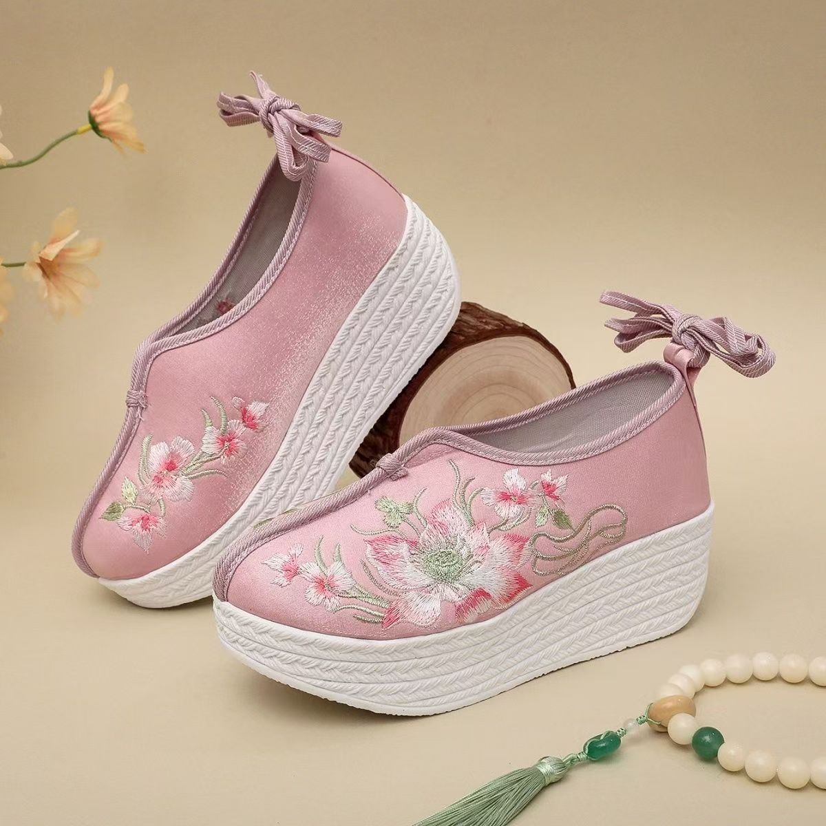 Embroidery Style - Vrouwelijke etnische stijl wedges met borduurwerk,