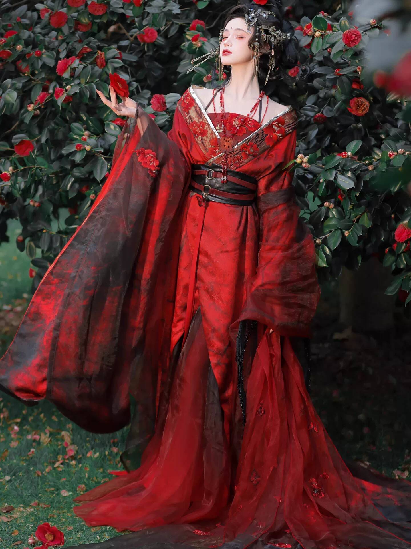 Nieuwe Datura Rode Hanfu Vrouw - Embroidery Style recensie en prijs