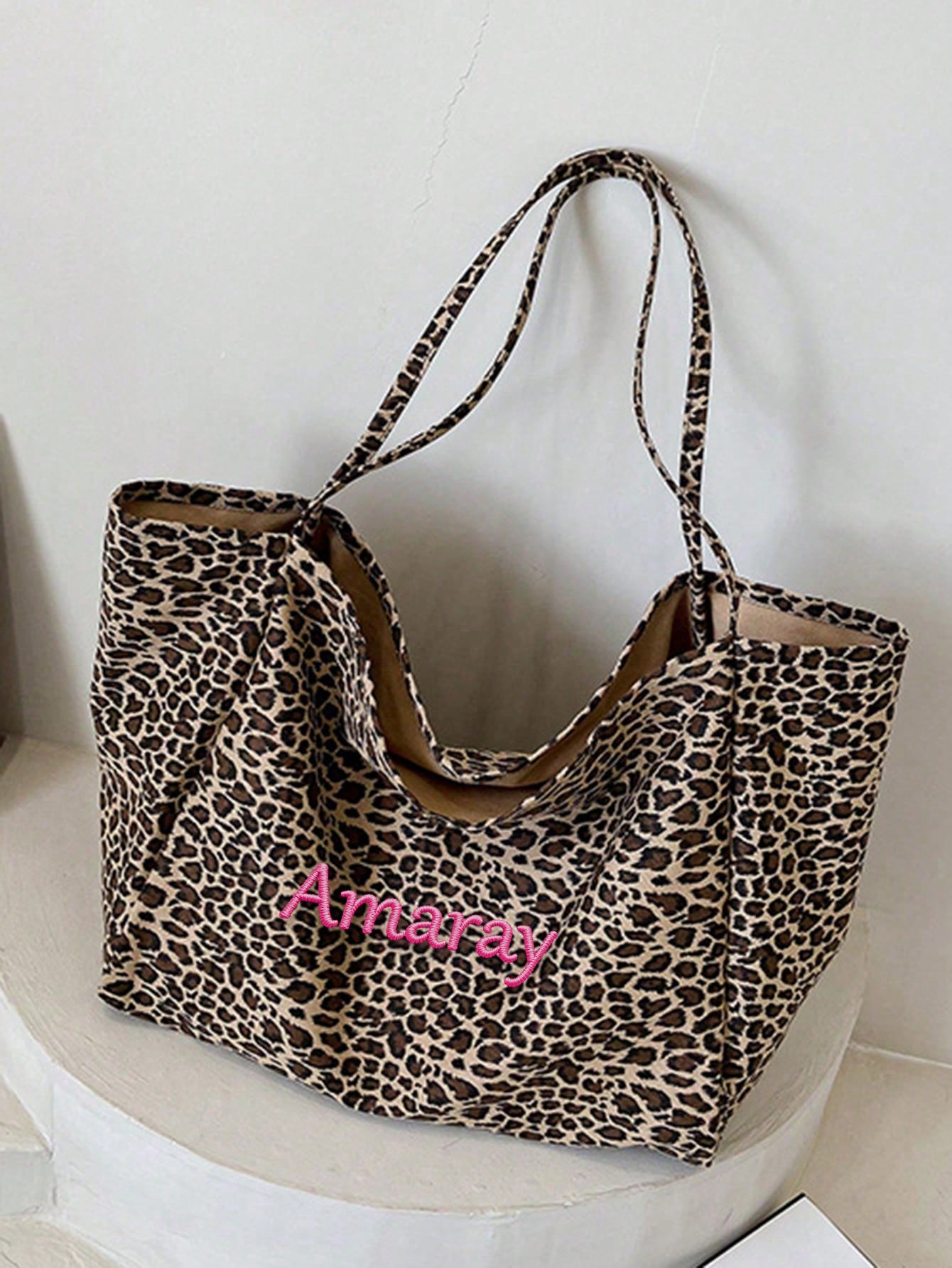 Aangepaste naam luipaardprint  - Embroidery Name recensie en prijs